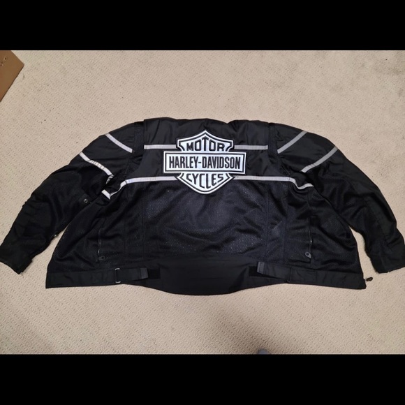 Harley Davidson riding jacket - Picture 2 of 3